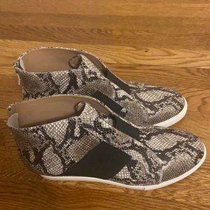 Brand new Paolo sneakers